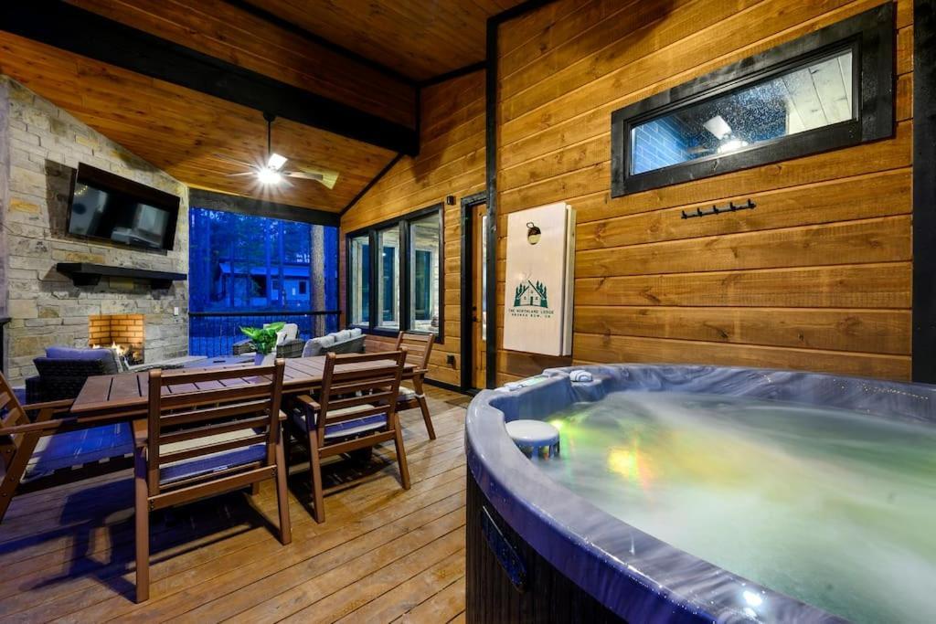 Brand New Luxury 2 Bedroom With Loft And Spa Sleeps 10 Broken Bow Eksteriør billede